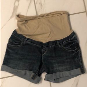 Full panel maternity Jean shorts